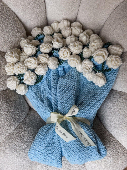 White Rose & Blue Blanket